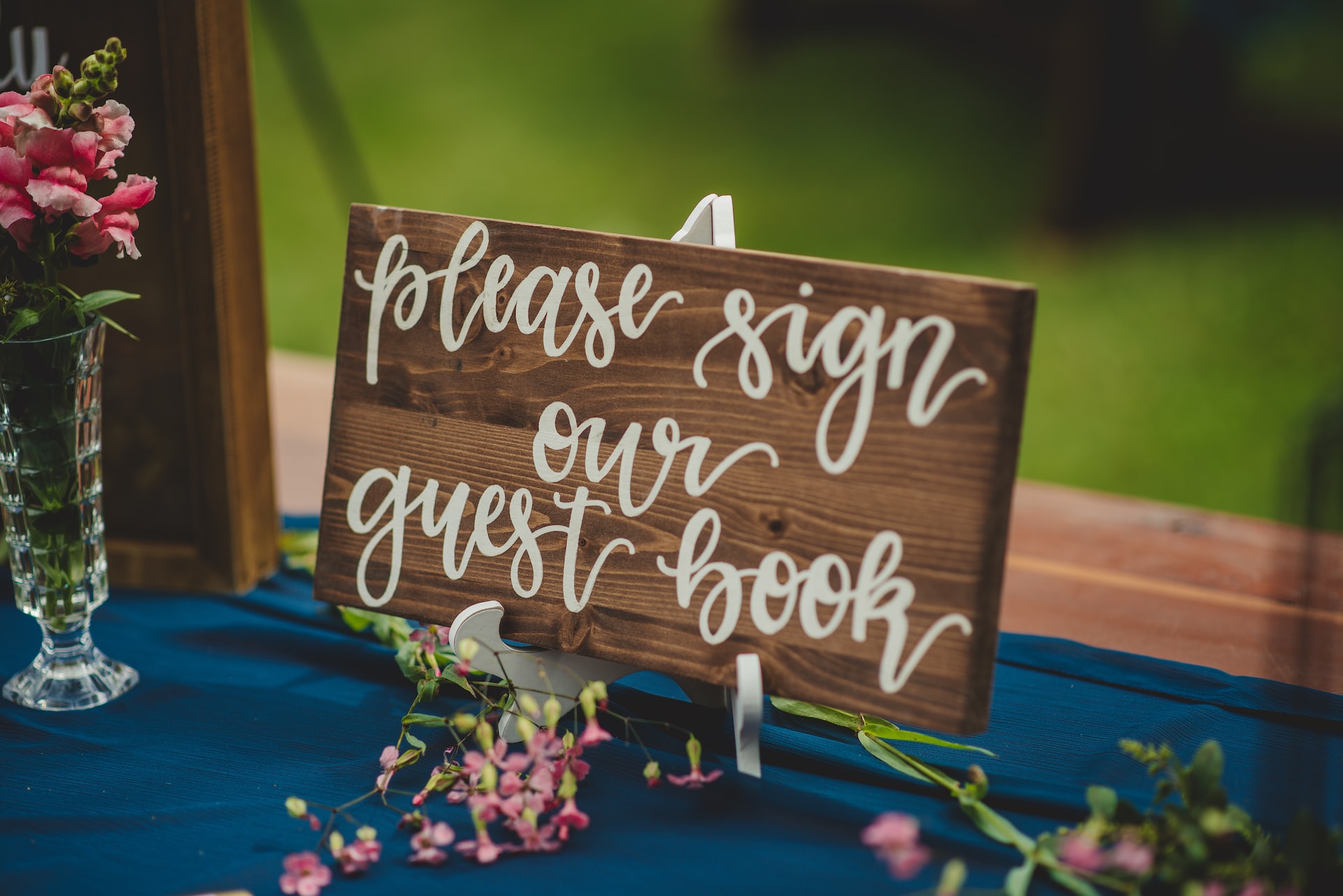 What To Write In A Wedding Guest Book Fizzbox