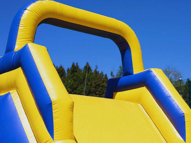 inflatable-obstacle-course